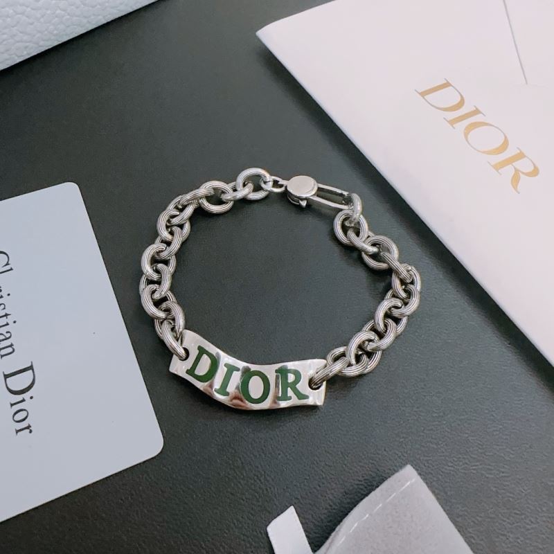 chr1st1an D10r bracelets